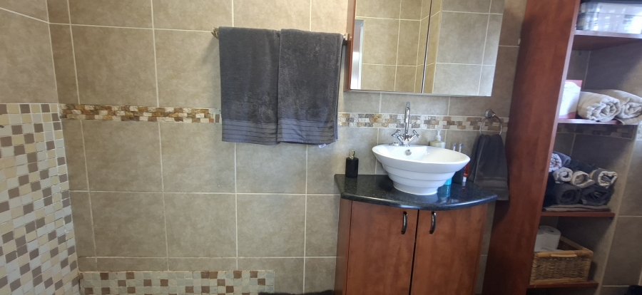 2 Bedroom Property for Sale in Sugar Bush Estate Gauteng
