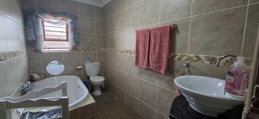 2 Bedroom Property for Sale in Sugar Bush Estate Gauteng