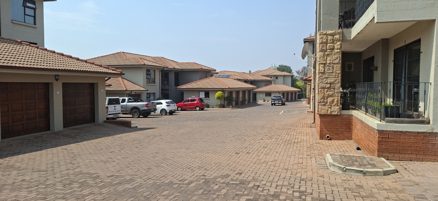 2 Bedroom Property for Sale in Sugar Bush Estate Gauteng