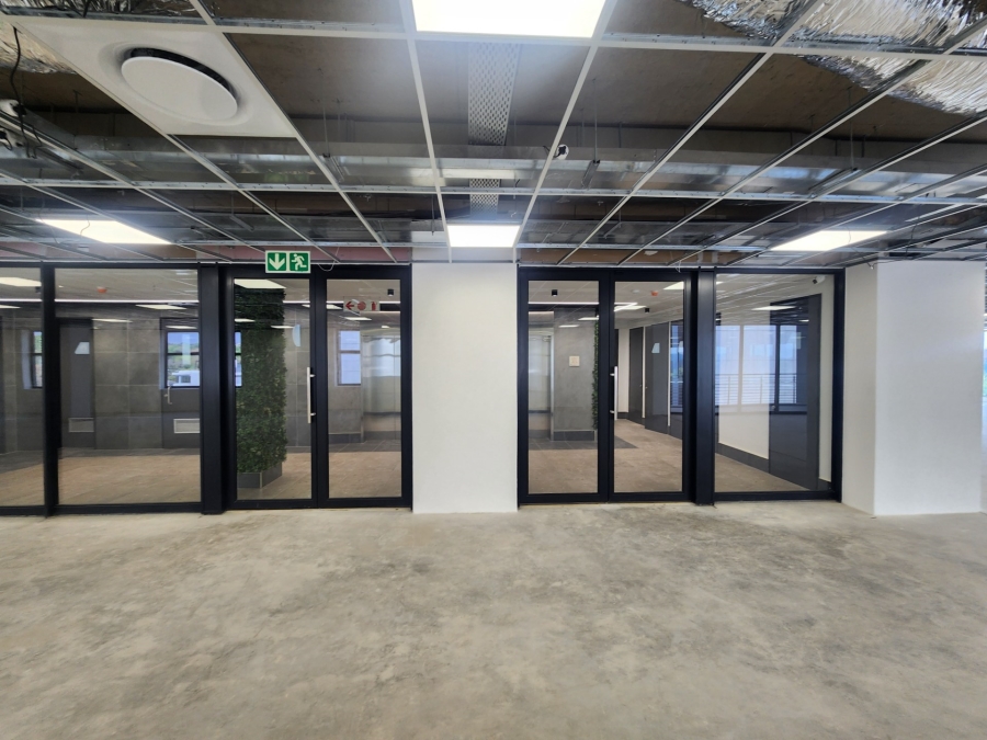 To Let Commercial Property for Rent in Glenadrienne Gauteng