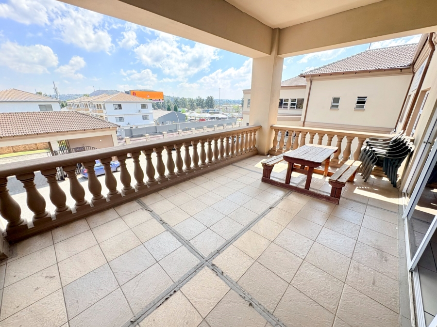 To Let Commercial Property for Rent in Bedfordview Gauteng