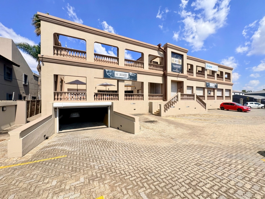 To Let Commercial Property for Rent in Bedfordview Gauteng