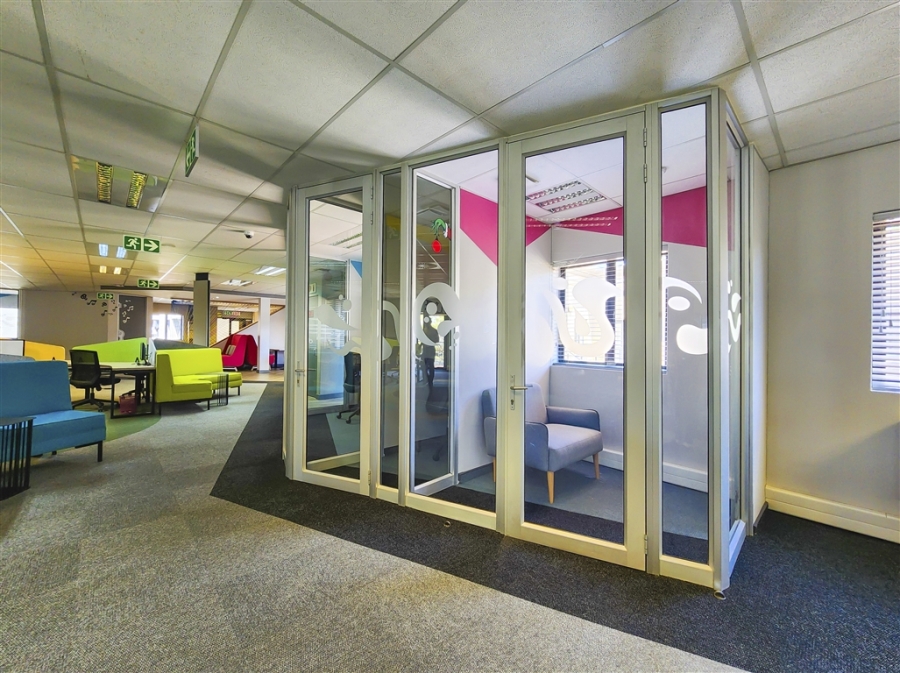 To Let Commercial Property for Rent in Strubensvallei Gauteng