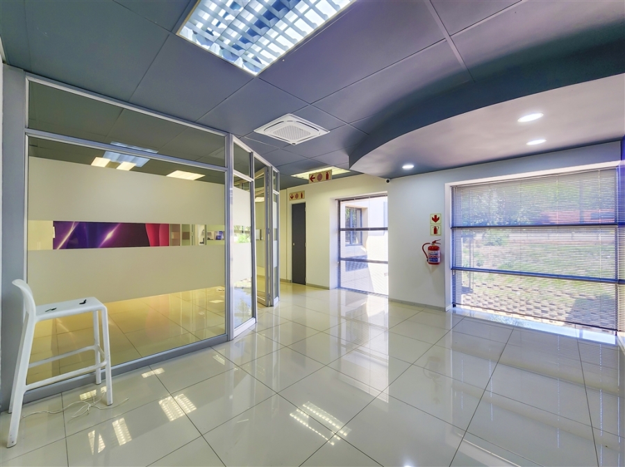 To Let Commercial Property for Rent in Strubensvallei Gauteng