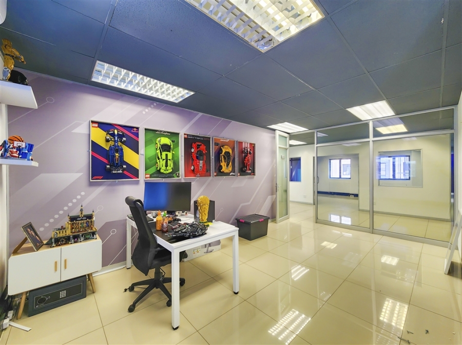 To Let Commercial Property for Rent in Strubensvallei Gauteng