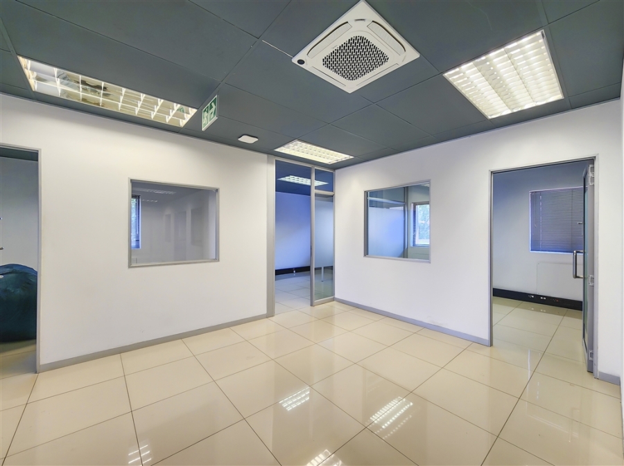 To Let Commercial Property for Rent in Strubensvallei Gauteng