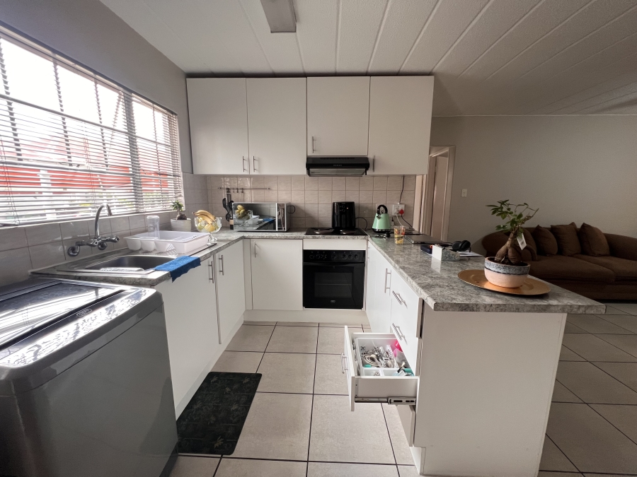 To Let 2 Bedroom Property for Rent in Meyersdal Gauteng