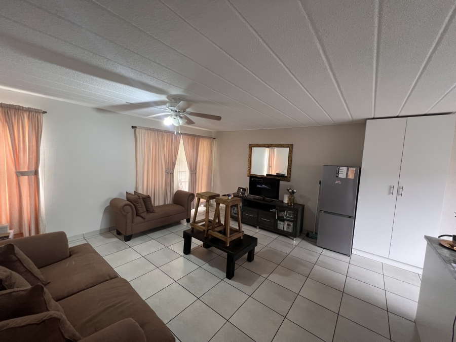 To Let 2 Bedroom Property for Rent in Meyersdal Gauteng
