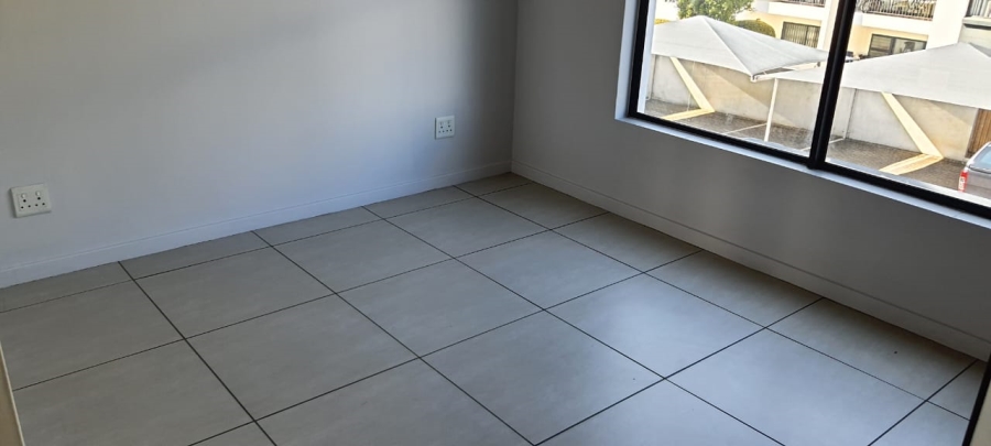 To Let 3 Bedroom Property for Rent in Greenstone Hill Gauteng