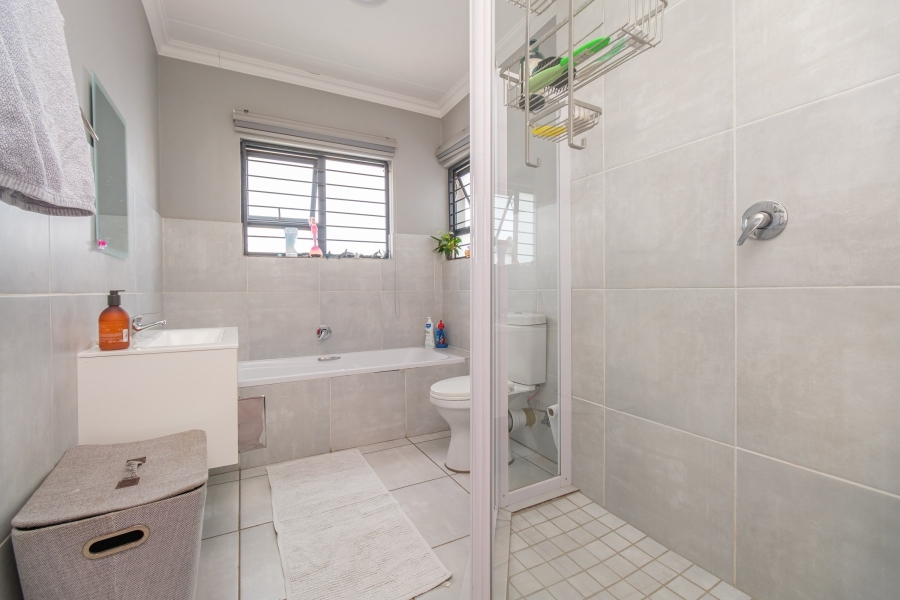 3 Bedroom Property for Sale in Homes Haven Gauteng