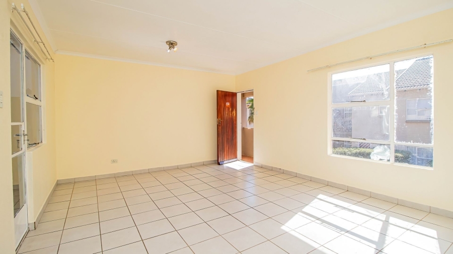 To Let 2 Bedroom Property for Rent in Pomona Gauteng