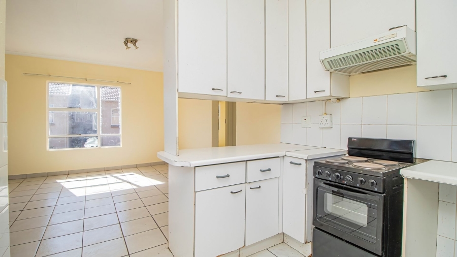 To Let 2 Bedroom Property for Rent in Pomona Gauteng