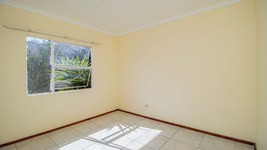 To Let 2 Bedroom Property for Rent in Pomona Gauteng