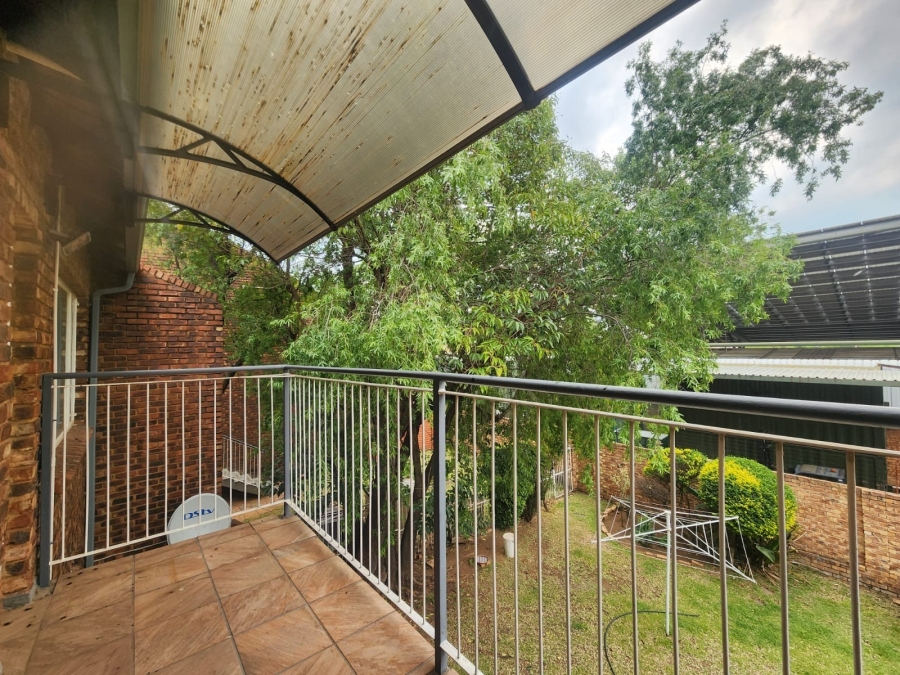 To Let 2 Bedroom Property for Rent in The Reeds Gauteng