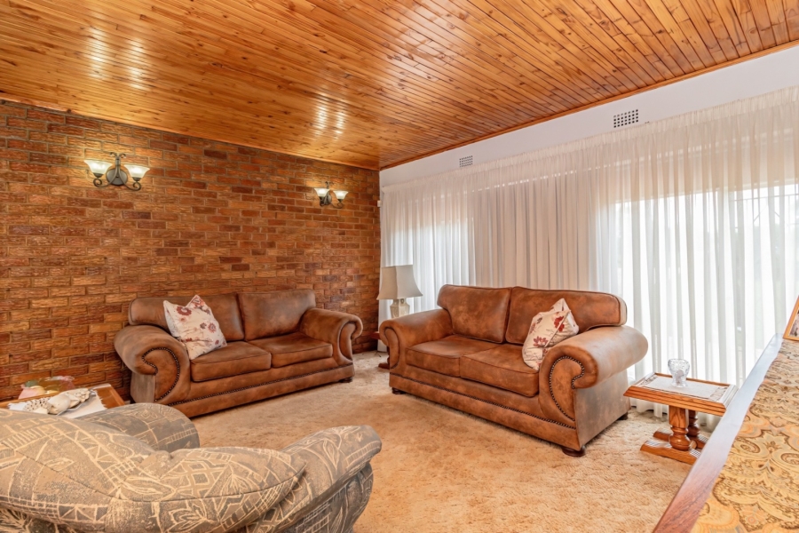 3 Bedroom Property for Sale in Sunward Park Gauteng