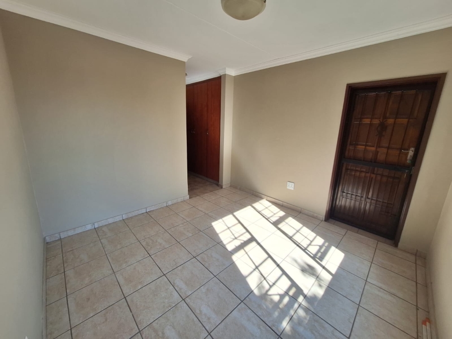 2 Bedroom Property for Sale in Montana Gauteng