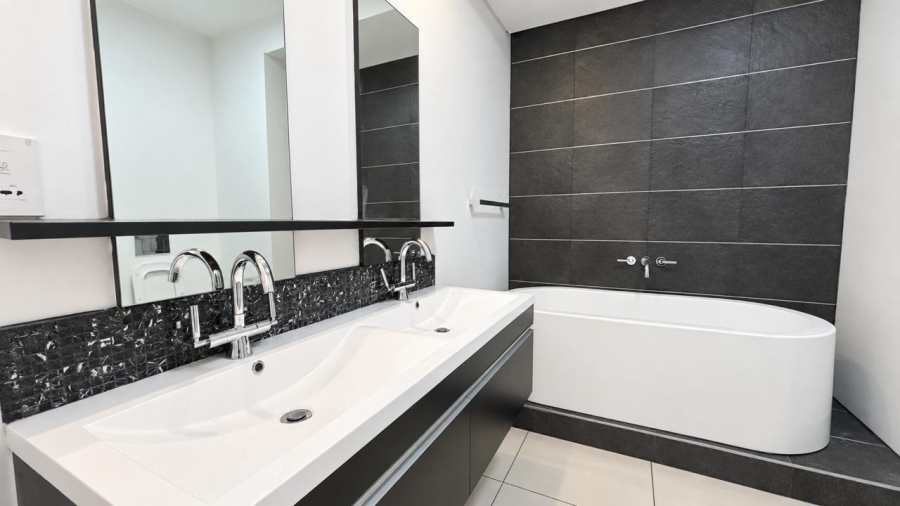 To Let 3 Bedroom Property for Rent in Morningside Gauteng
