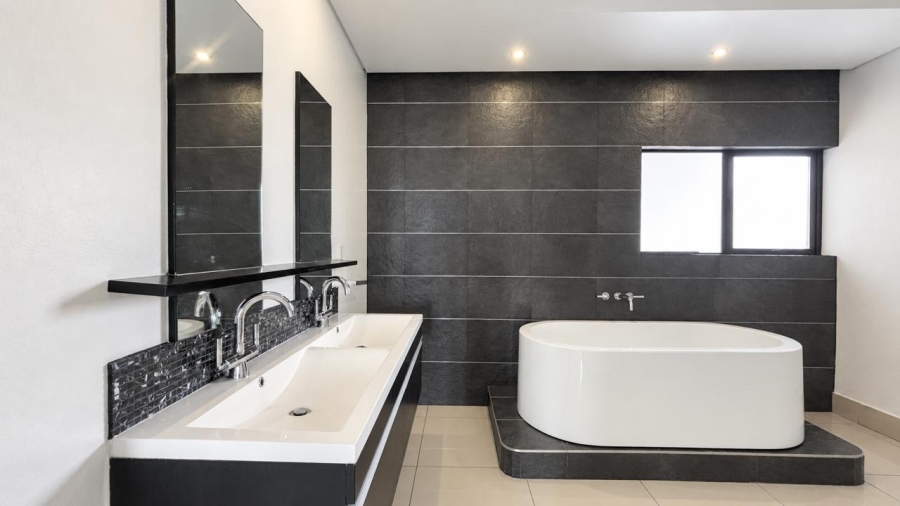 To Let 3 Bedroom Property for Rent in Morningside Gauteng