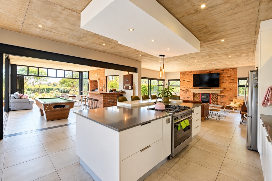 5 Bedroom Property for Sale in Sable Hills Gauteng