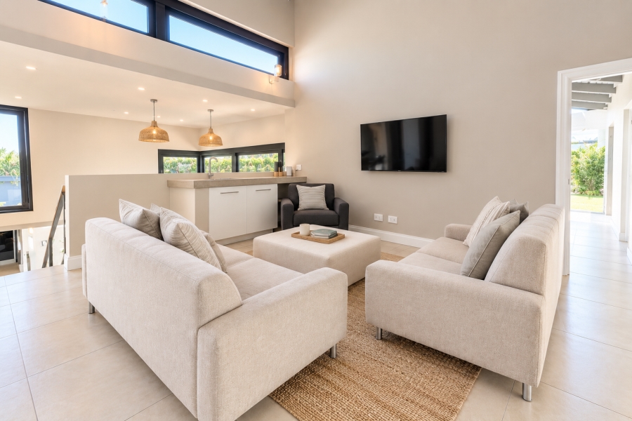 5 Bedroom Property for Sale in Sable Hills Gauteng