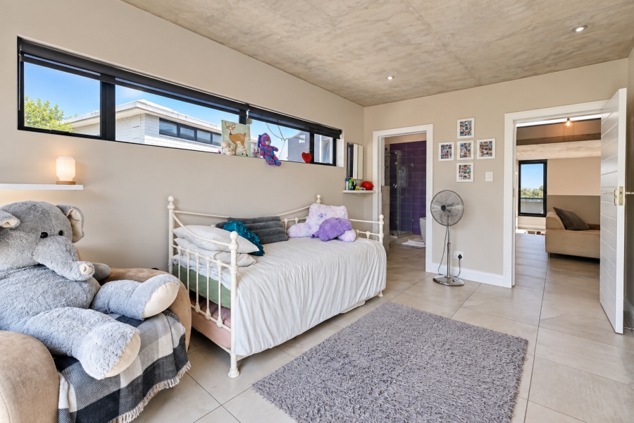 5 Bedroom Property for Sale in Sable Hills Gauteng