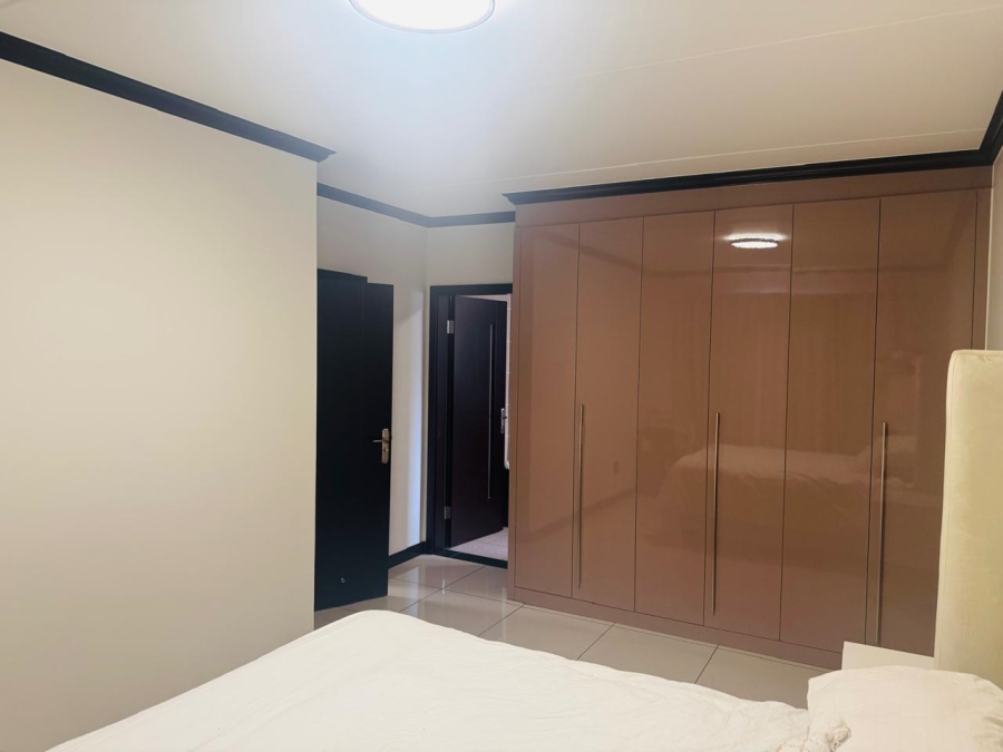 To Let 2 Bedroom Property for Rent in Blue Hills Gauteng