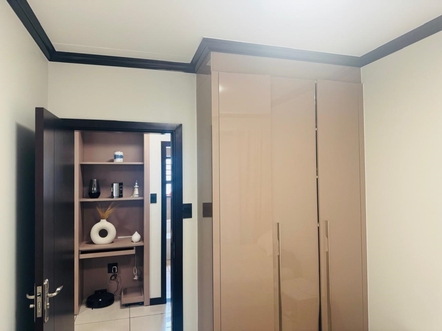 To Let 2 Bedroom Property for Rent in Blue Hills Gauteng