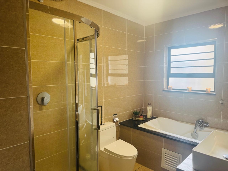To Let 2 Bedroom Property for Rent in Blue Hills Gauteng