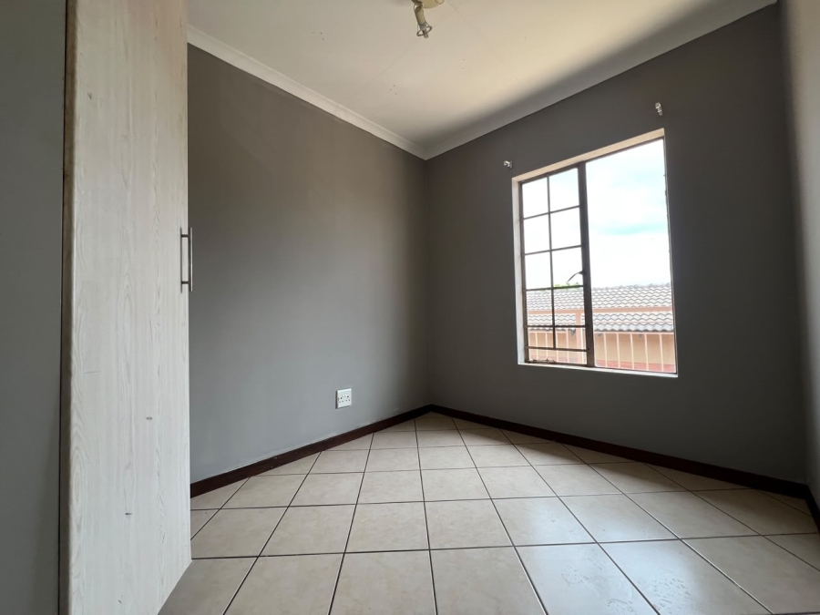 To Let 3 Bedroom Property for Rent in Equestria Gauteng