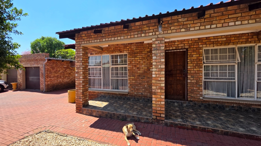 5 Bedroom Property for Sale in Capital Park Gauteng