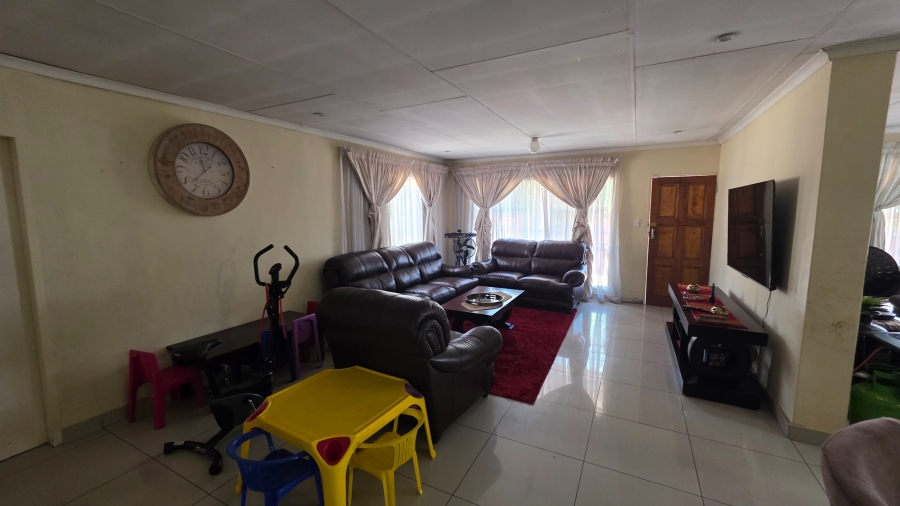 5 Bedroom Property for Sale in Capital Park Gauteng