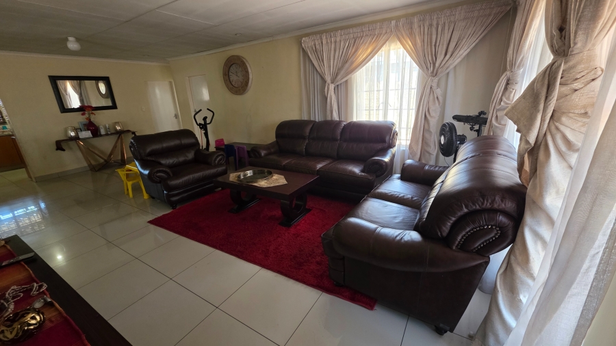 5 Bedroom Property for Sale in Capital Park Gauteng