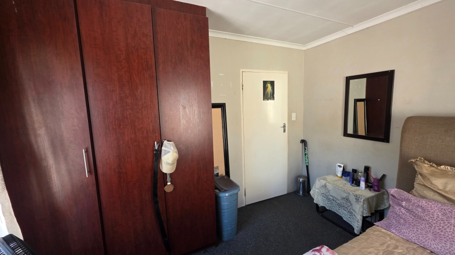 5 Bedroom Property for Sale in Capital Park Gauteng