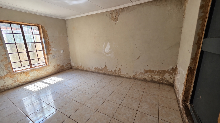 5 Bedroom Property for Sale in Capital Park Gauteng