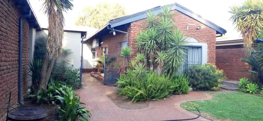 4 Bedroom Property for Sale in Villieria Gauteng