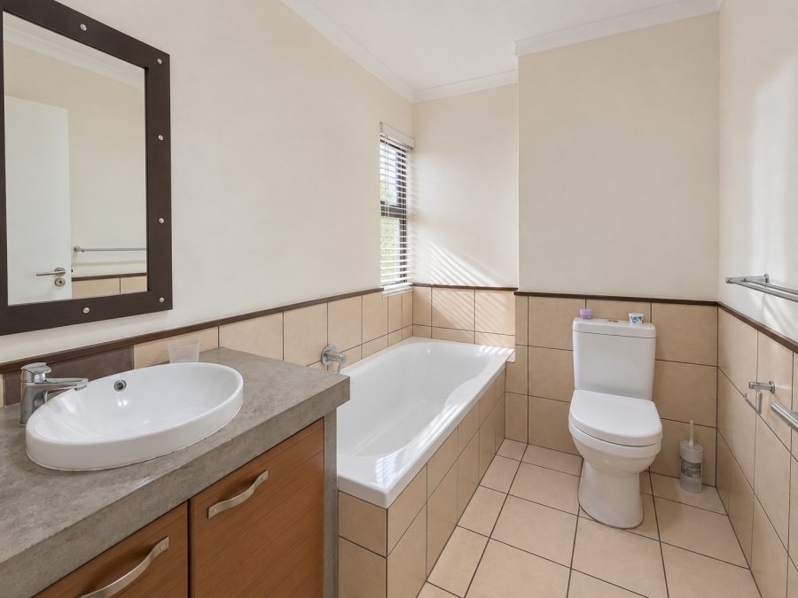 2 Bedroom Property for Sale in Dainfern Gauteng