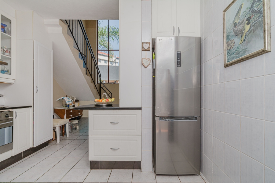2 Bedroom Property for Sale in Lonehill Gauteng