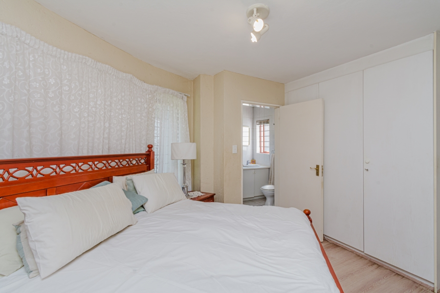 2 Bedroom Property for Sale in Lonehill Gauteng