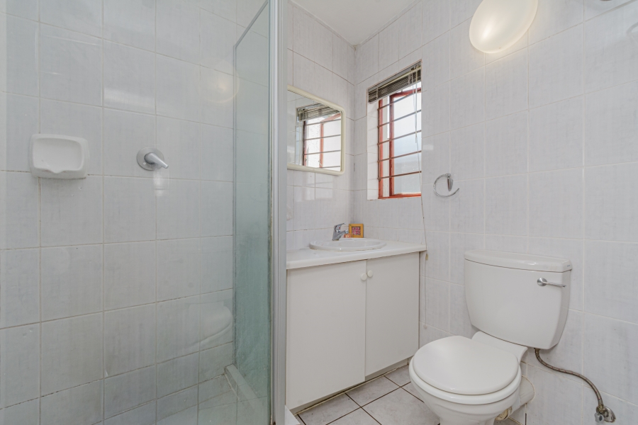 2 Bedroom Property for Sale in Lonehill Gauteng