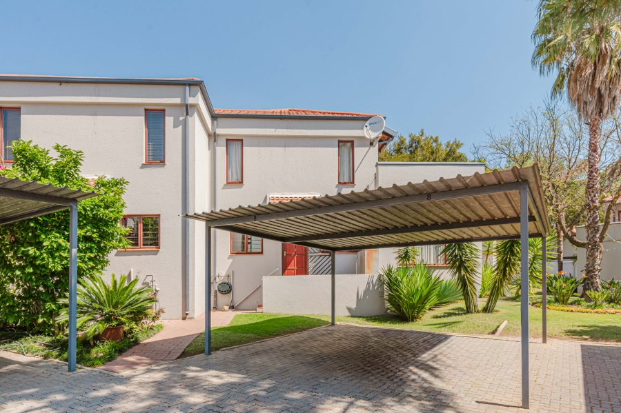 2 Bedroom Property for Sale in Lonehill Gauteng