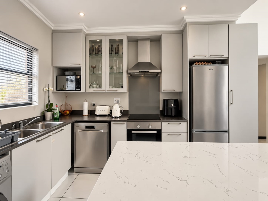 To Let 3 Bedroom Property for Rent in Paulshof Gauteng