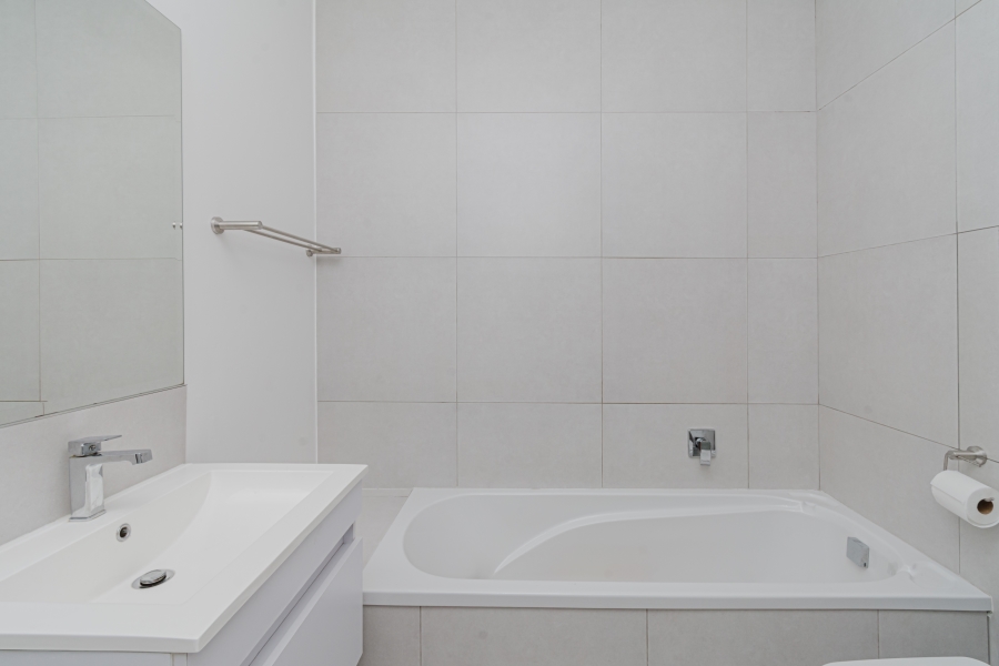 2 Bedroom Property for Sale in Beverley Gauteng