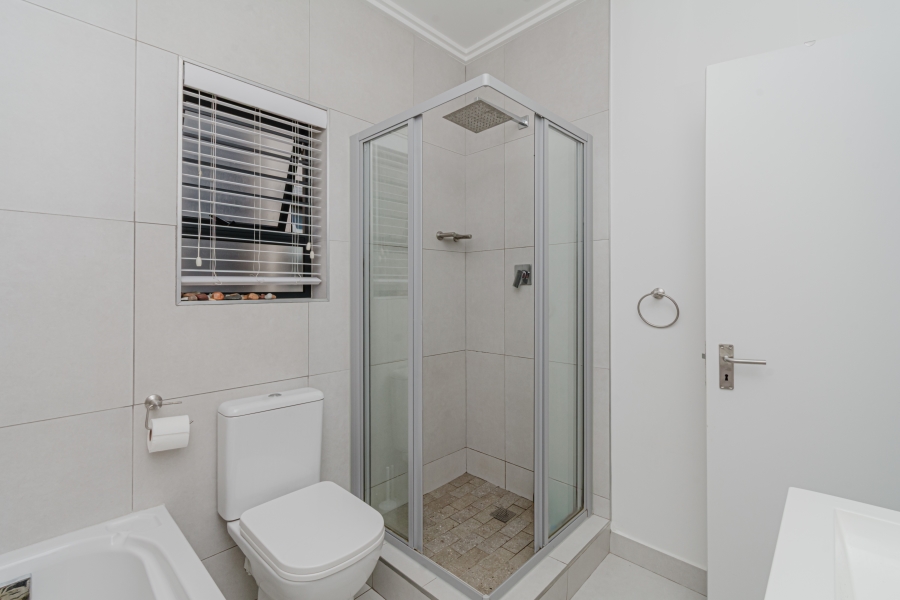 2 Bedroom Property for Sale in Beverley Gauteng