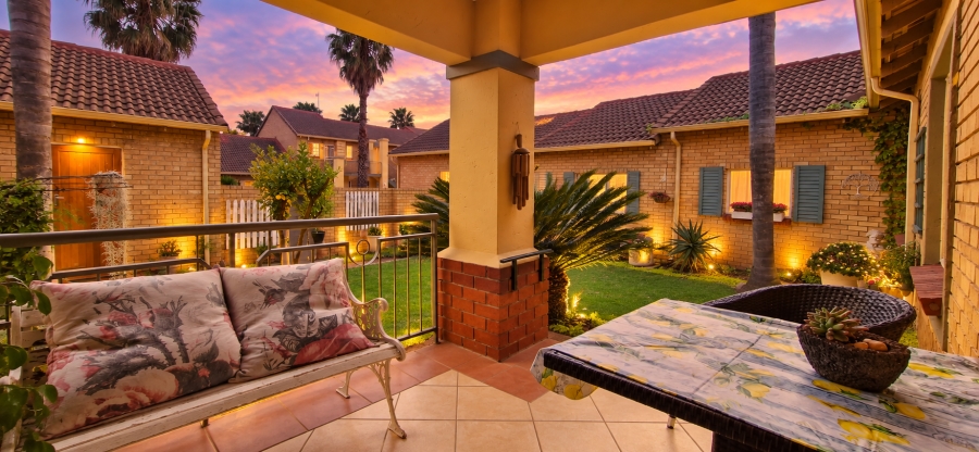 2 Bedroom Property for Sale in Mooikloof Ridge Gauteng