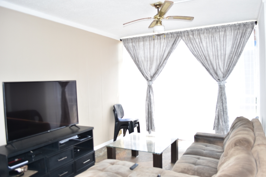 2 Bedroom Property for Sale in Gezina Gauteng