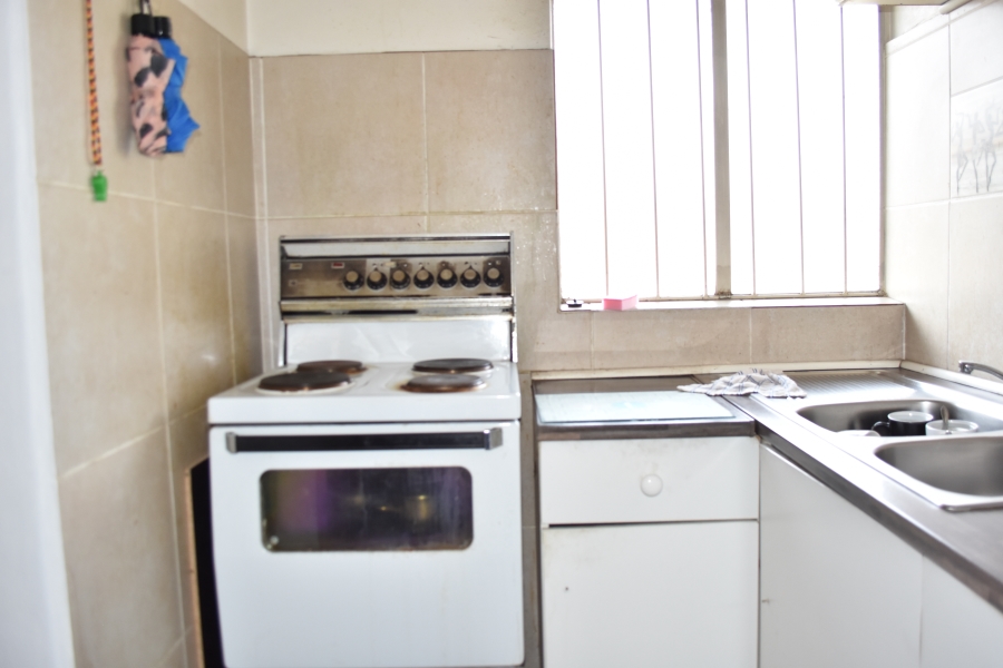 2 Bedroom Property for Sale in Gezina Gauteng