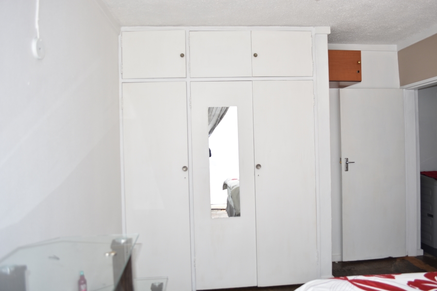 2 Bedroom Property for Sale in Gezina Gauteng
