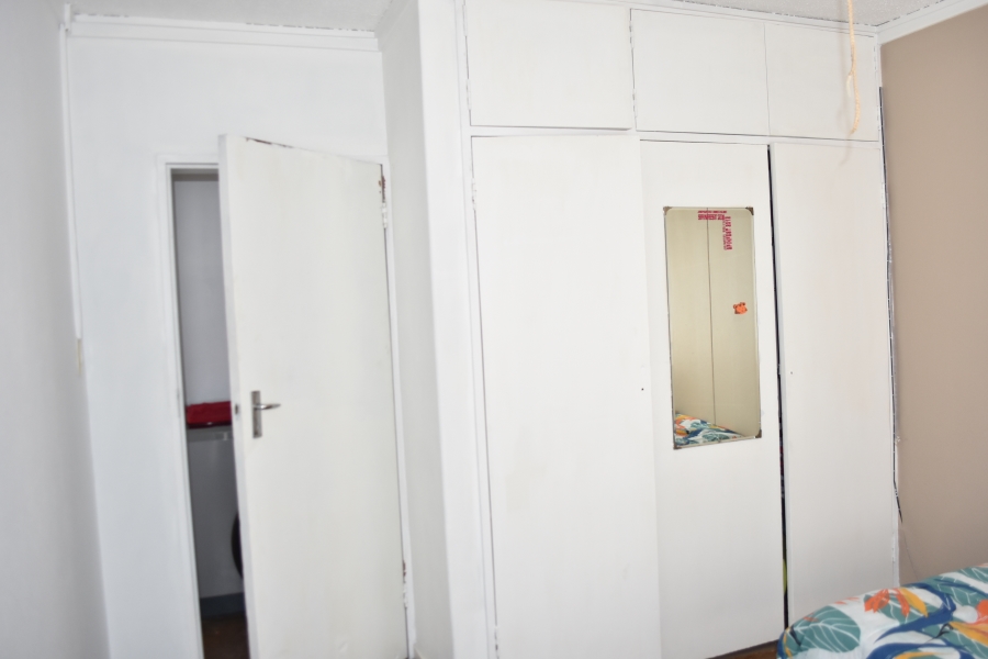 2 Bedroom Property for Sale in Gezina Gauteng