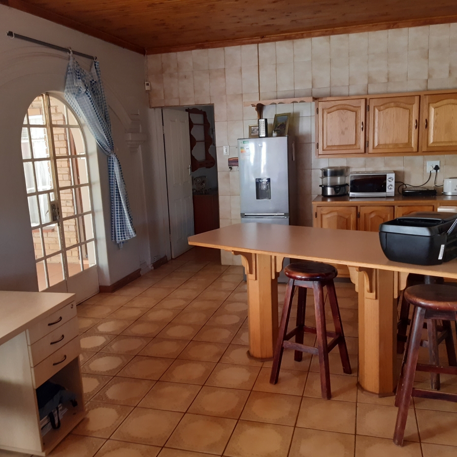 To Let 1 Bedroom Property for Rent in La Montagne Gauteng