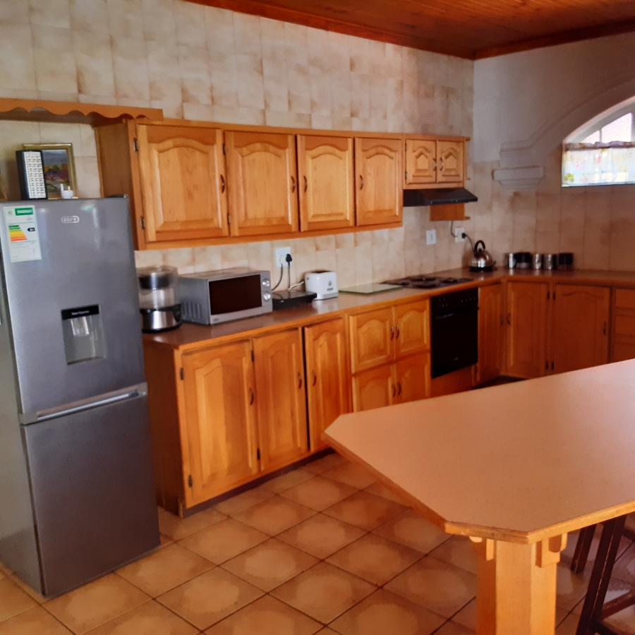 To Let 1 Bedroom Property for Rent in La Montagne Gauteng